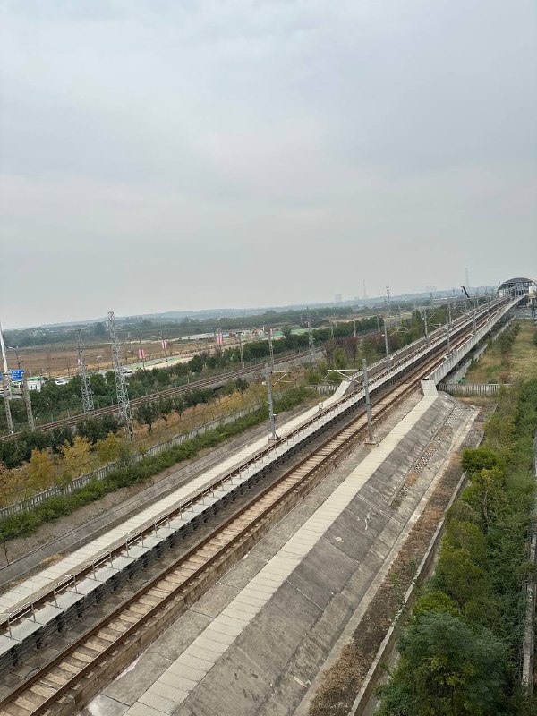 D1 陕西历史博物馆秦汉馆当我说一个博物馆无聊的时候，那它是真的无聊吗？错误的，当你带一个现充去漫展