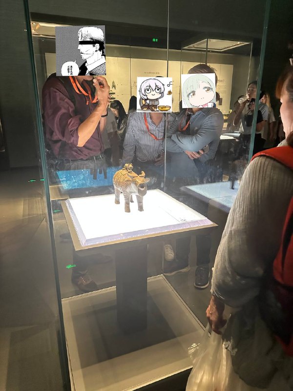 D3 上 陕西历史博物馆超多导游，甚至还有很多一排排的学生在这里上课背书拍的最多的竟然是别人的课程作业这个博物馆还挺难约的，约了很多天才能约得上，听说本地人天天抢都很难抢#真西安旅游D3 上 陕西历史博物馆超多导游，甚至还有很多一排排的学生在这里上课背书拍的最多的竟然是别人的课程作业这个博物馆还挺难约的，约了很多天才能约得上，听说本地人天天抢都很难抢#真西安旅游