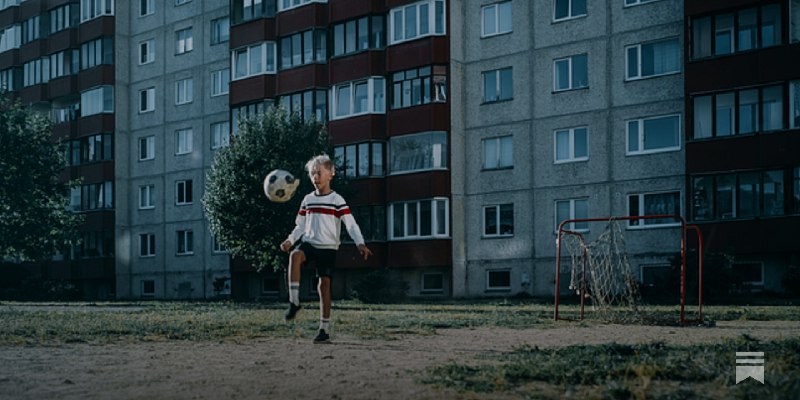 The Great Deterioration of Local Community And The Loss of The Play-Based Childhood